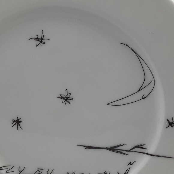 Tribute 21 Foundation  Felissimo Collector’s  Plate Designed by John Travolta - Picture 4 of 6